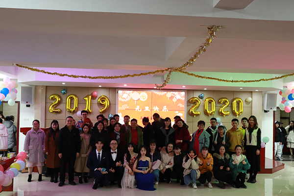 09bd448478104e57bacf7727cf99addb.jpg