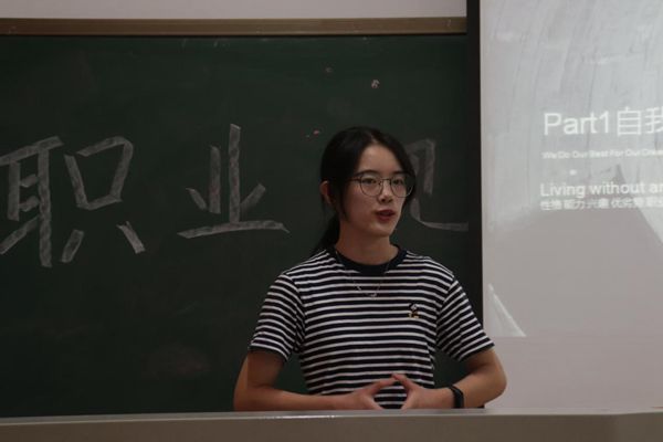 356467cfaee147adad495c1b3ebc06b6.jpg