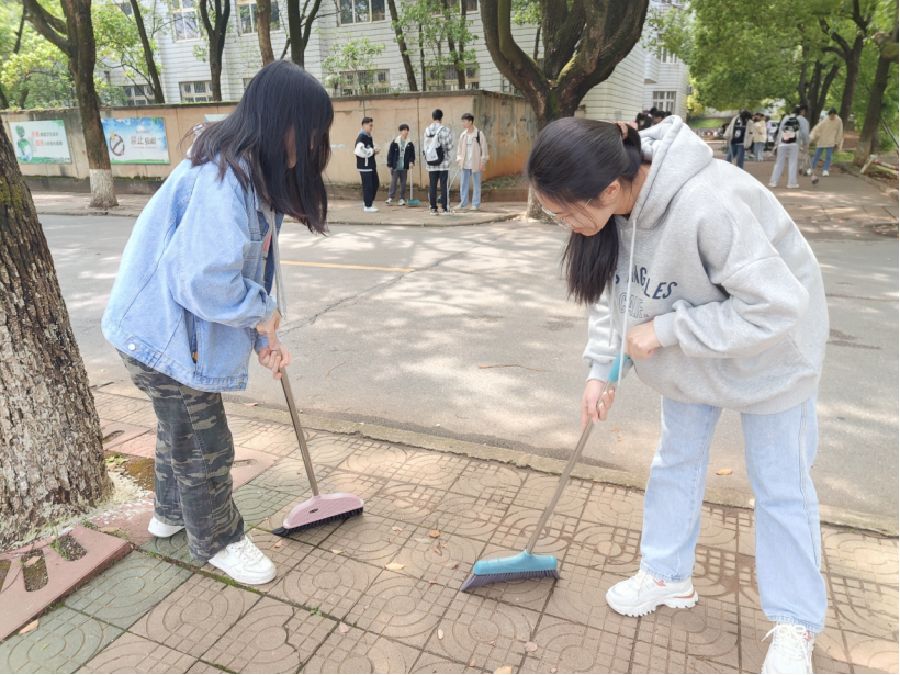 4789975d6d584824ad289c789b81c12a.png 4789975d6d584824ad289c789b81c12a.png