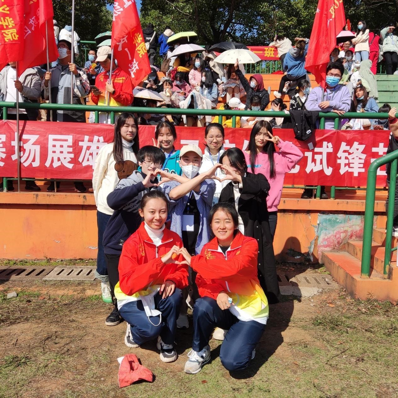 e5c7fac595f74915b38eb919fd795eb2.jpg e5c7fac595f74915b38eb919fd795eb2.jpg